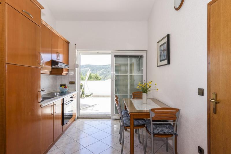 Apartments Luka - Trogir, Marina 150M From The Beach 外观 照片