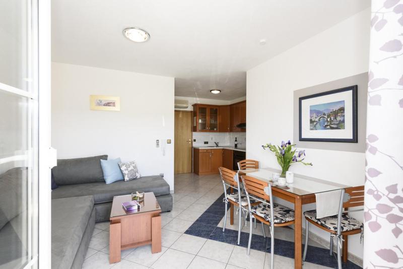 Apartments Luka - Trogir, Marina 150M From The Beach 外观 照片
