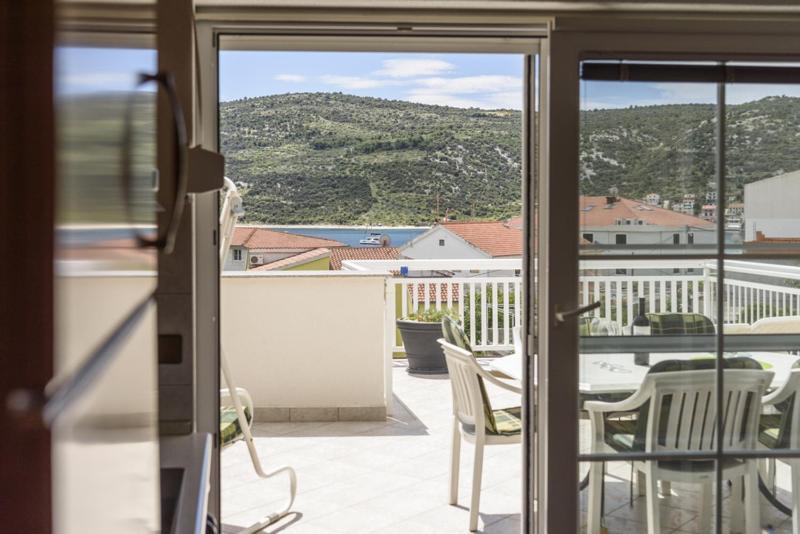 Apartments Luka - Trogir, Marina 150M From The Beach 外观 照片