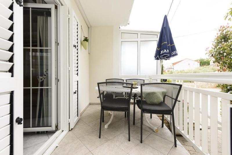 Apartments Luka - Trogir, Marina 150M From The Beach 外观 照片